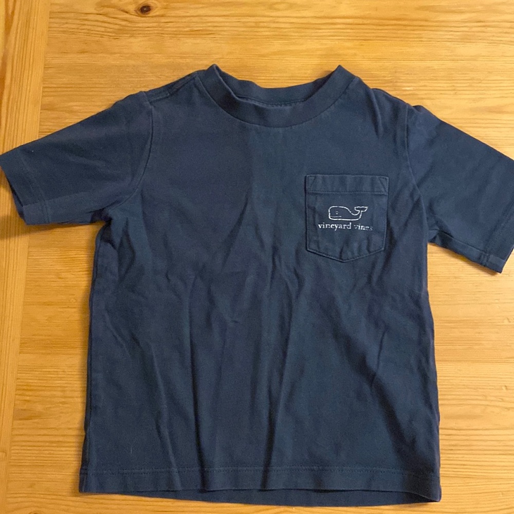 Like-New VV tee
